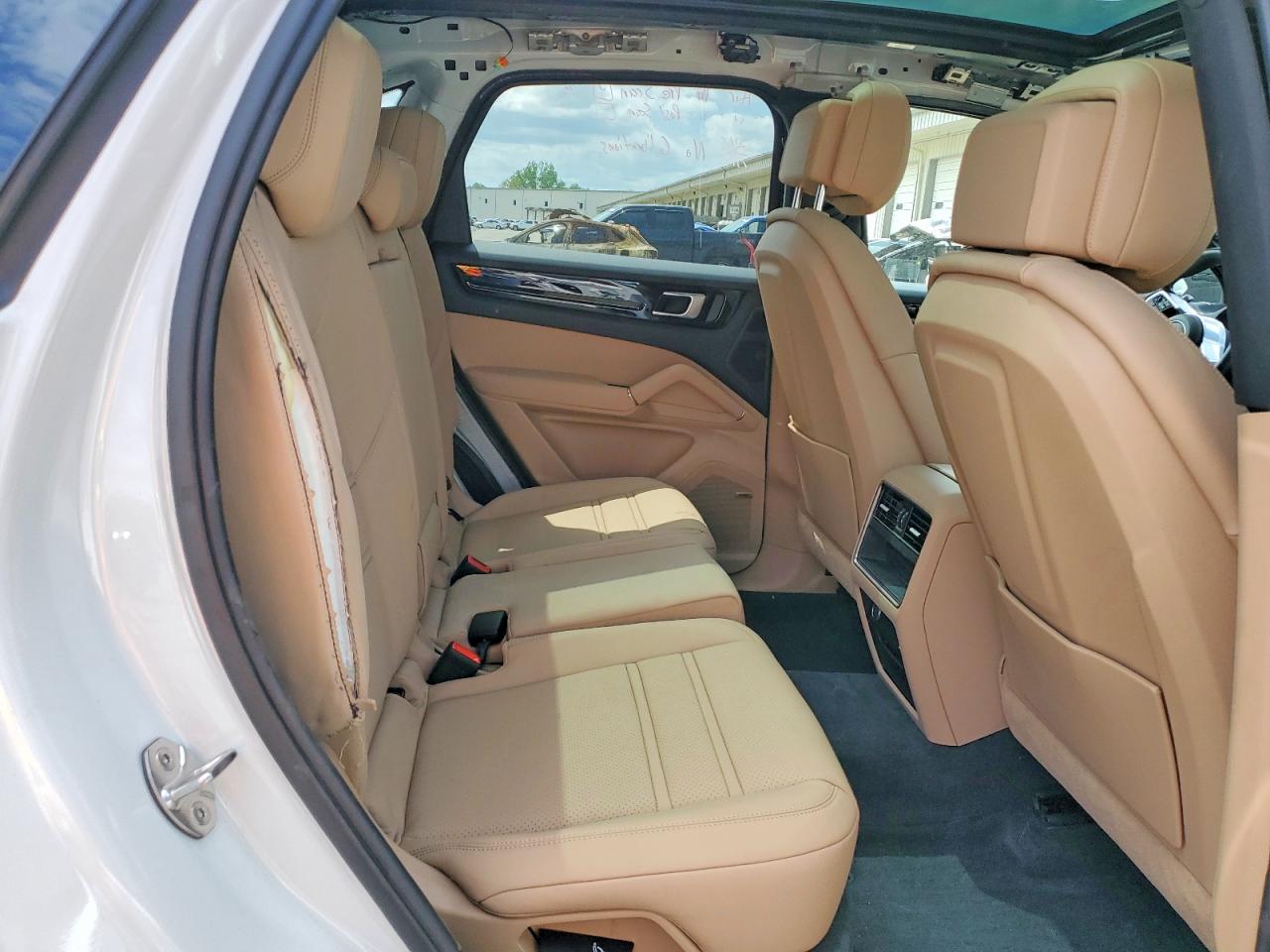 2023 PORSCHE CAYENNE