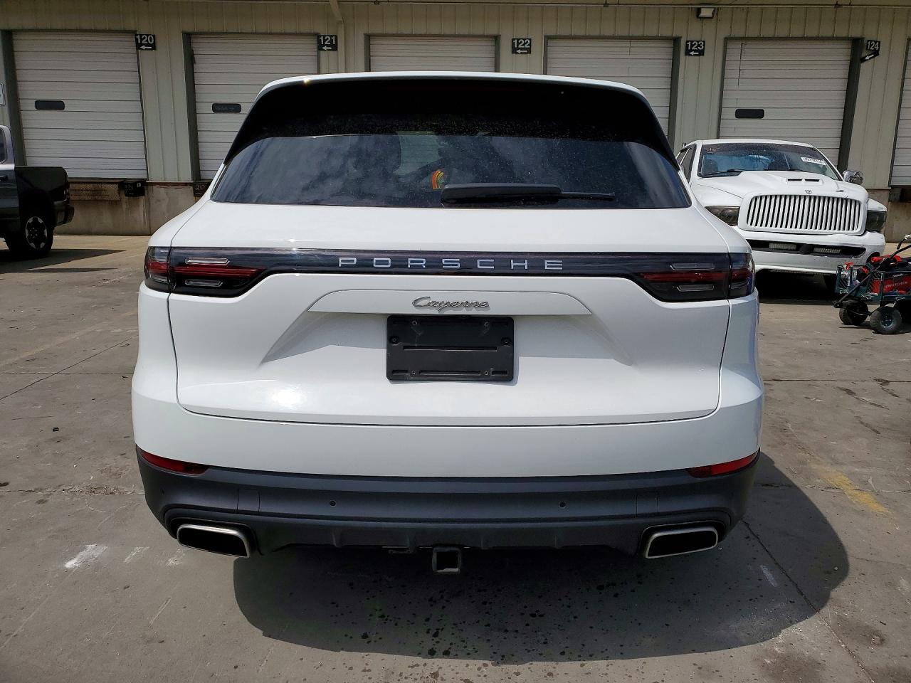 2023 PORSCHE CAYENNE