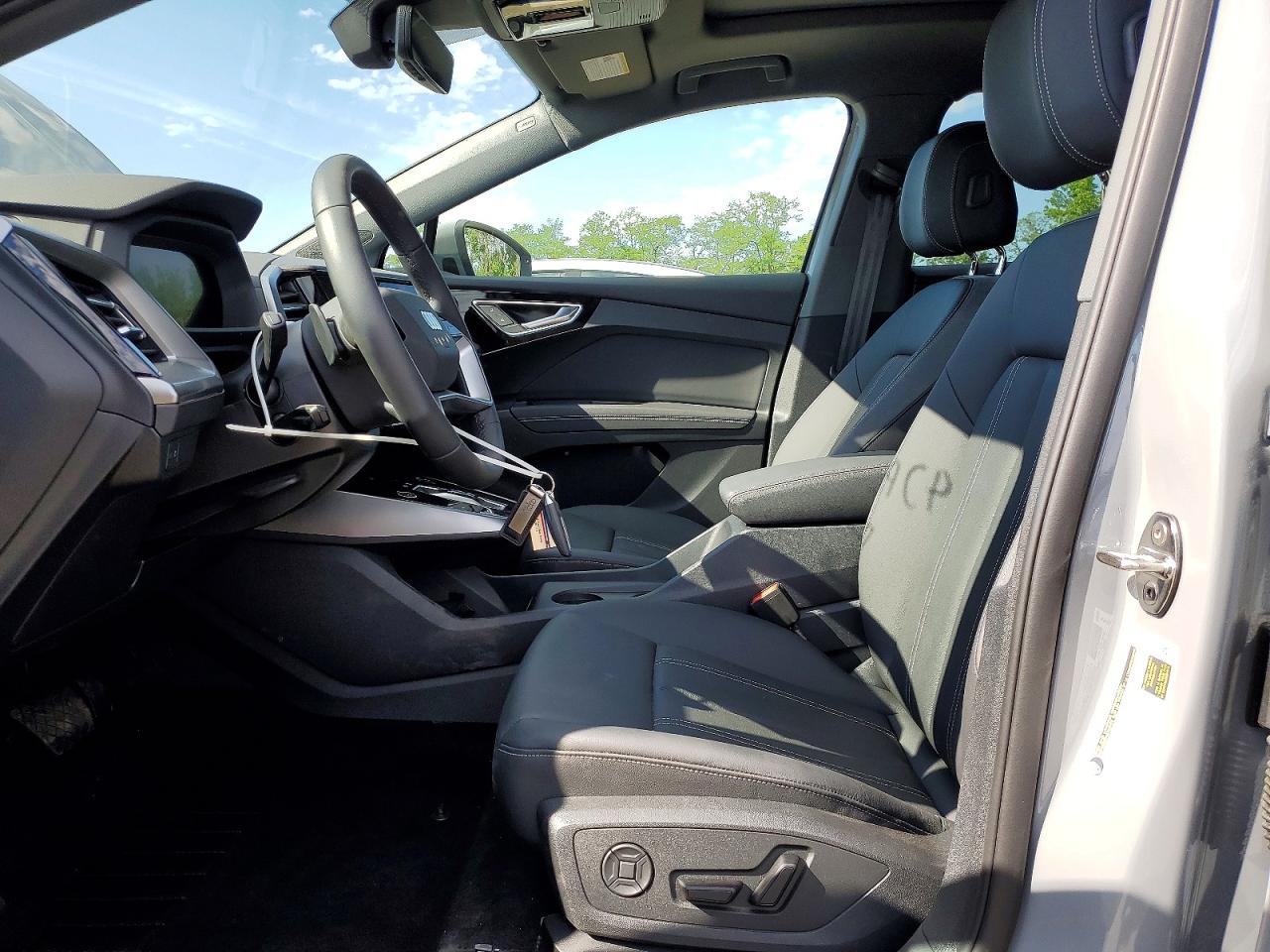 2025 AUDI Q4 E-TRON