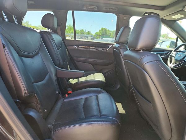 2020 CADILLAC XT6
