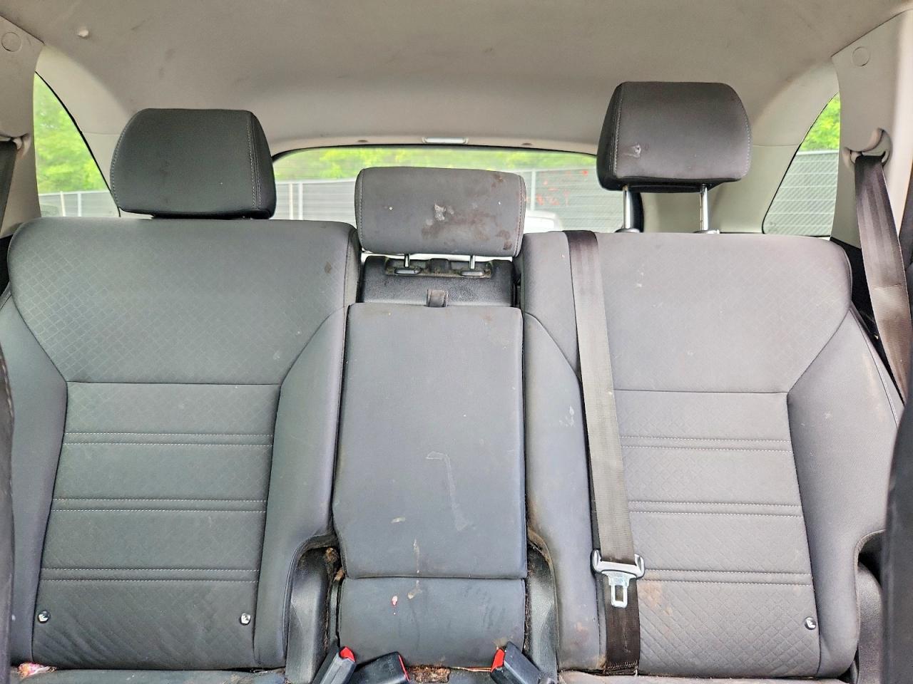 2017 KIA SORENTO L, LX