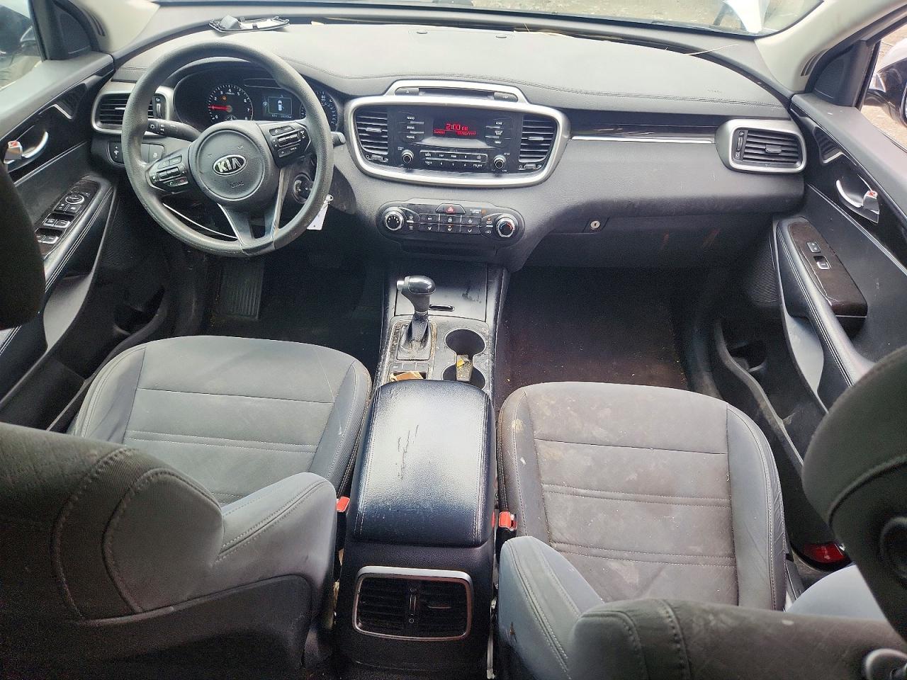 2017 KIA SORENTO L, LX