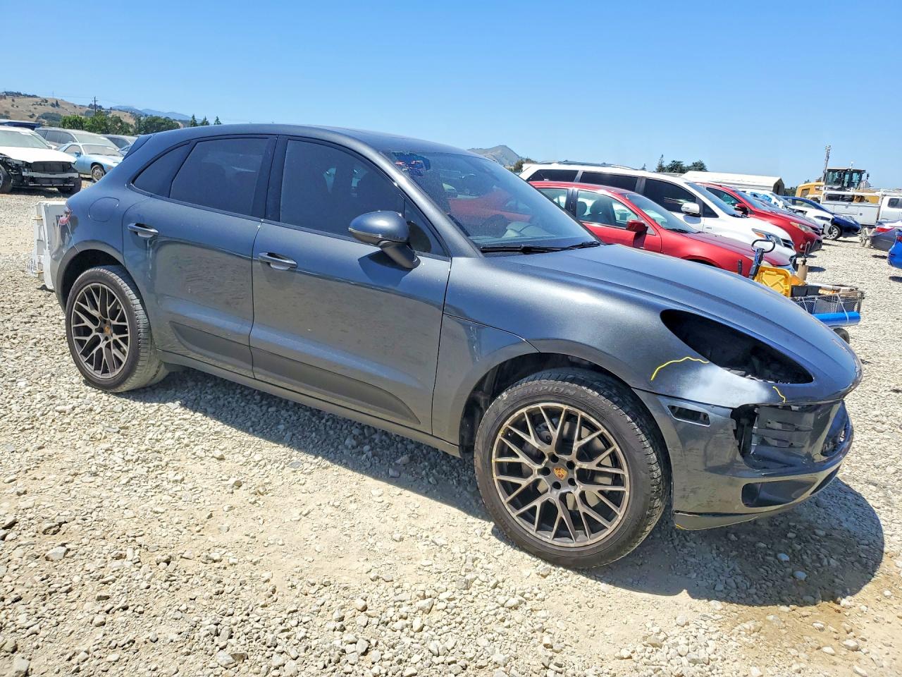 2017 PORSCHE MACAN