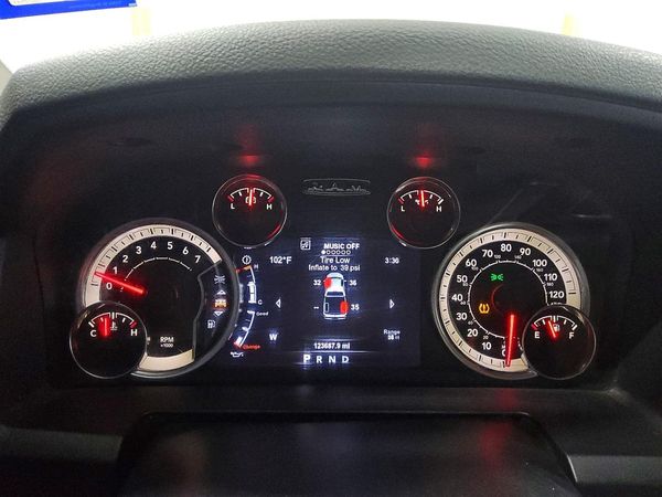 2018 RAM 1500 SLT
