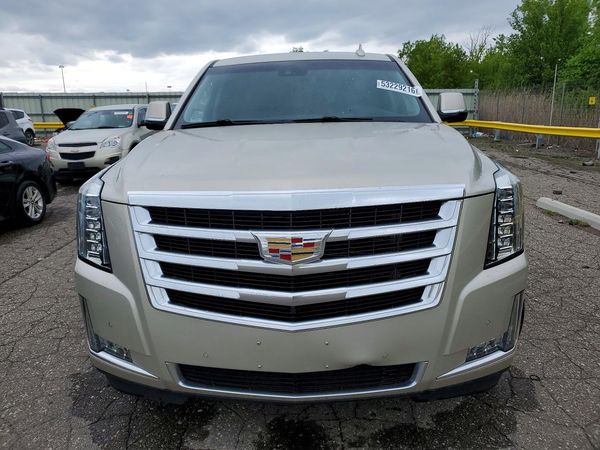 2017 CADILLAC ESCALADE Luxury