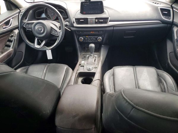 2018 MAZDA 3 Touring