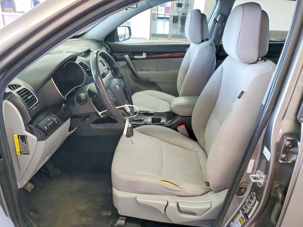 2014 KIA SORENTO Base/ LX
