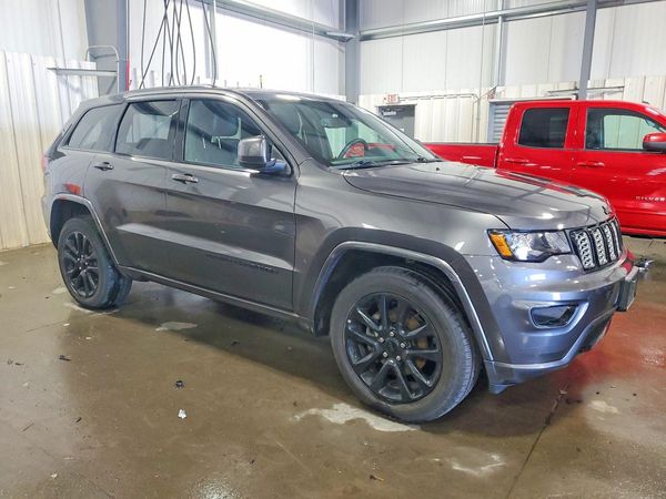 2018 JEEP GRAND CHEROKEE LAREDO 4X4