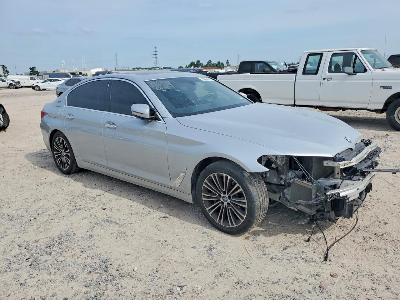2018 BMW 530E