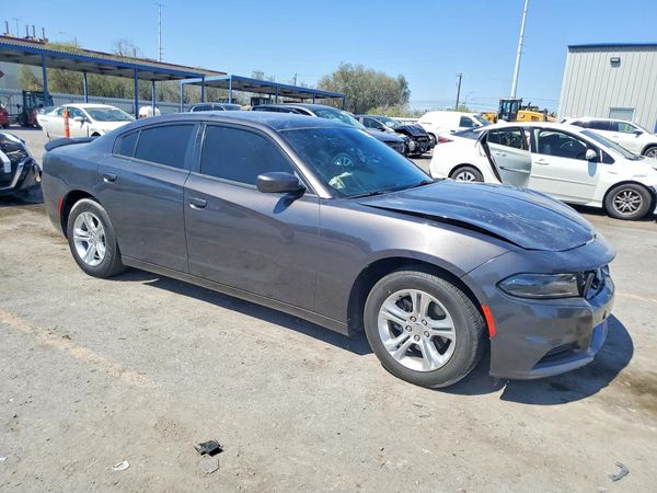 2017 DODGE CHARGER SE