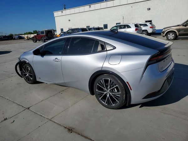 2024 TOYOTA PRIUS