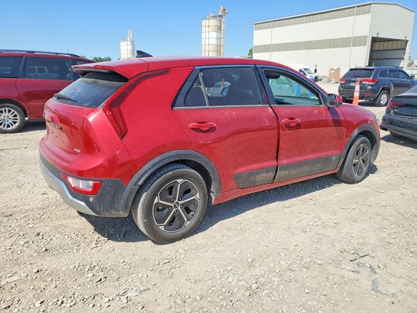 2023 KIA NIRO