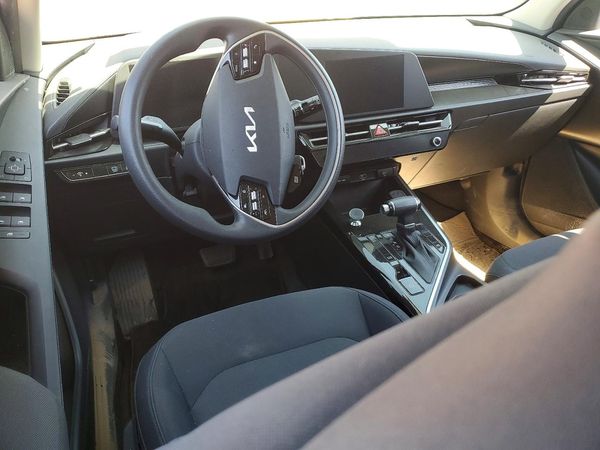 2023 KIA NIRO