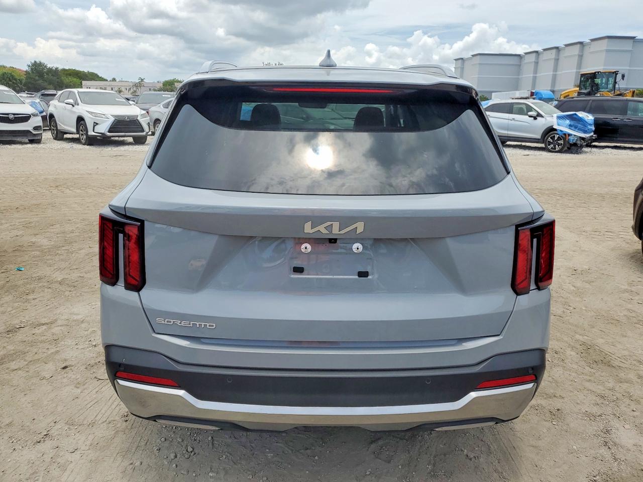 2025 KIA SORENTO S