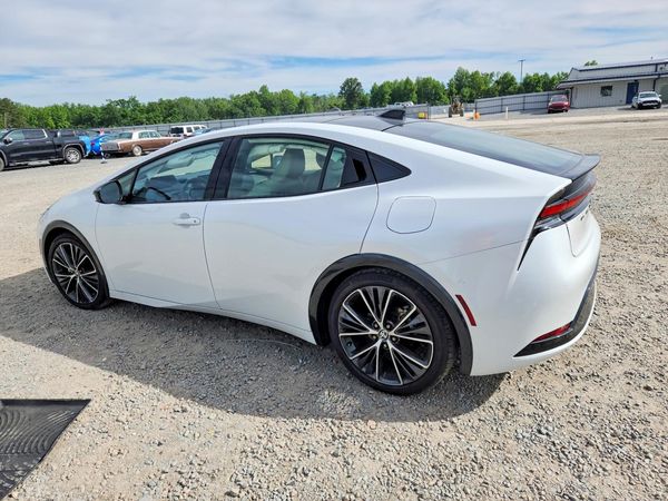 2024 TOYOTA PRIUS