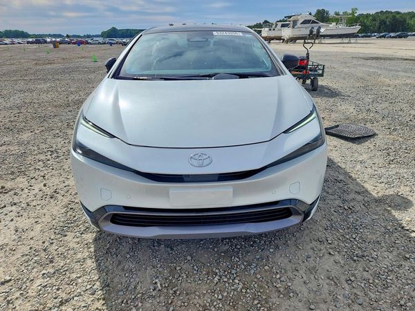 2024 TOYOTA PRIUS