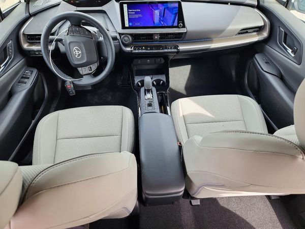 2024 TOYOTA PRIUS