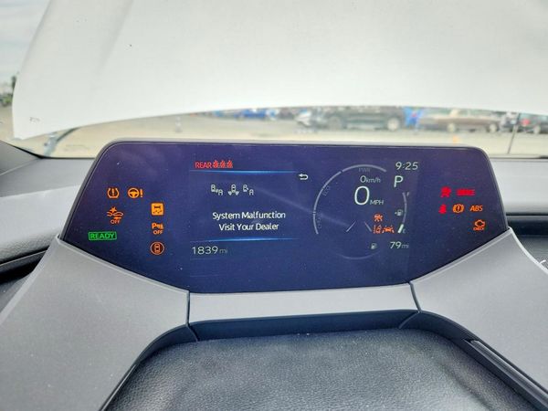 2024 TOYOTA PRIUS