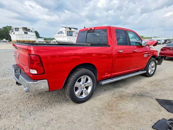 2016 RAM 1500 SLT QUAD CAB 4X2