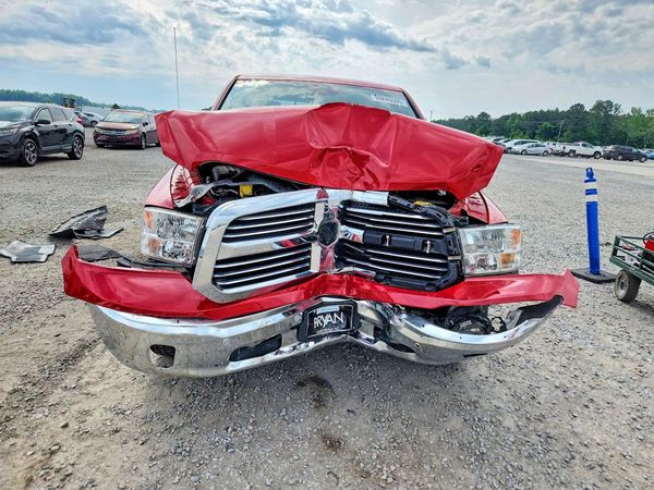 2016 RAM 1500 SLT QUAD CAB 4X2