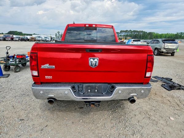 2016 RAM 1500 SLT QUAD CAB 4X2
