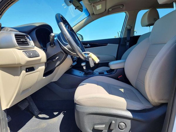 2020 KIA SORENTO L, LX, S