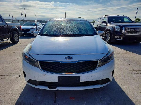 2017 KIA FORTE LX Base