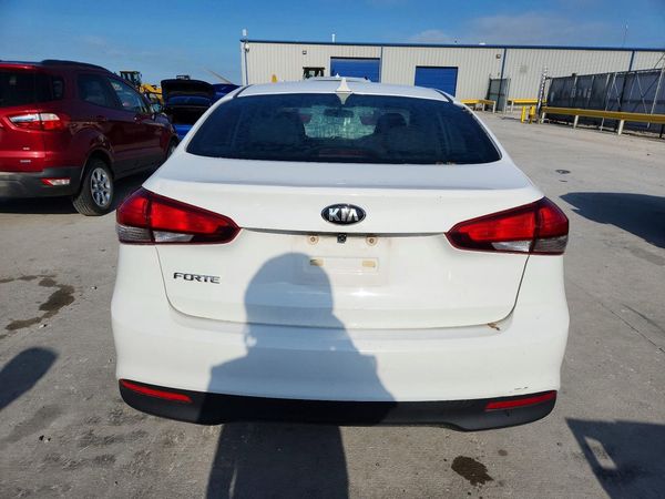 2017 KIA FORTE LX Base