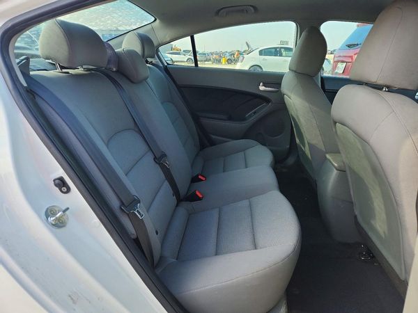 2017 KIA FORTE LX Base