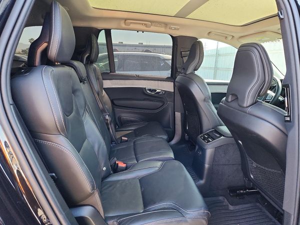 2025 VOLVO XC90