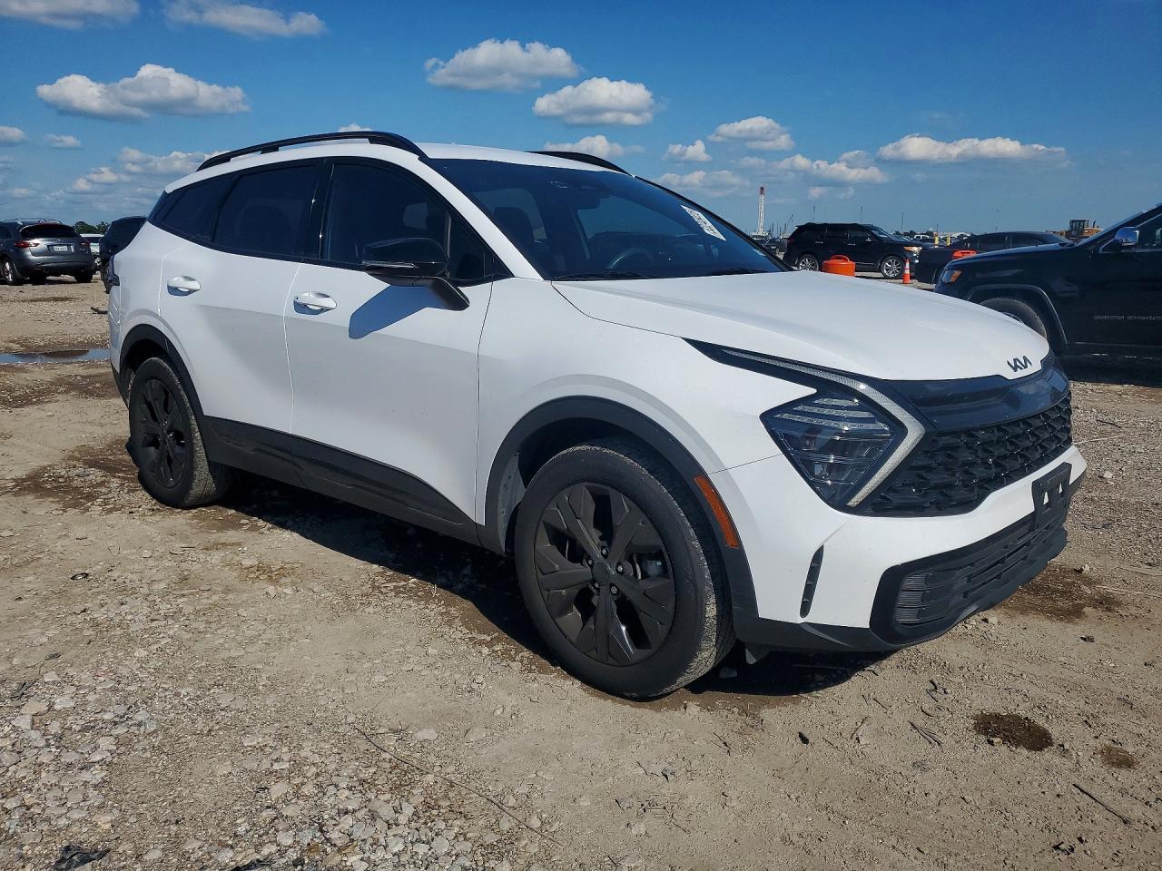 2025 KIA SPORTAGE X-LINE