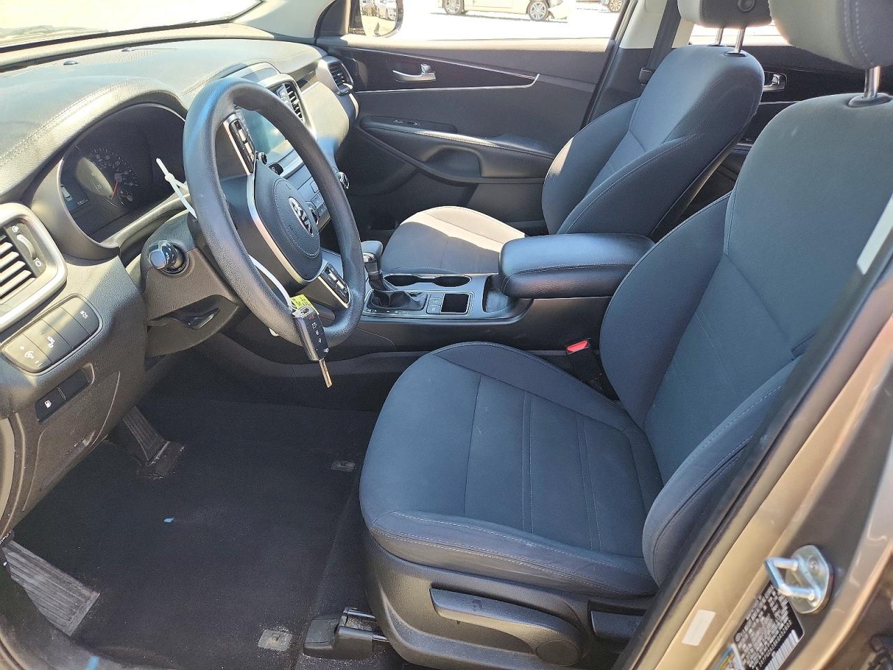 2019 KIA SORENTO L, LX, S