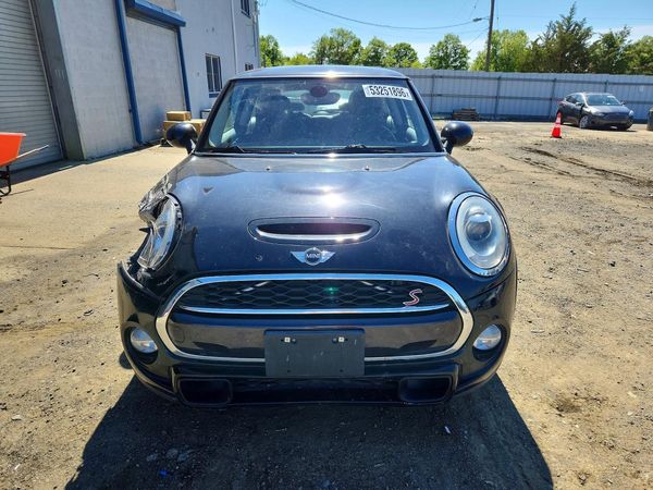 2016 MINI COOPER