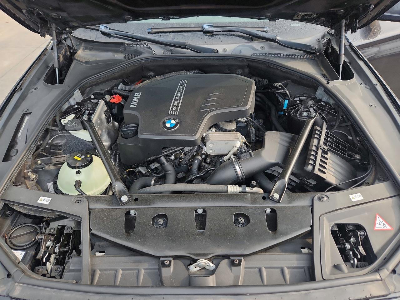 2016 BMW 528