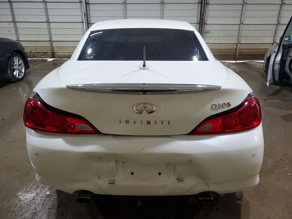 2015 INFINITI Q60 CONVERTIBLE