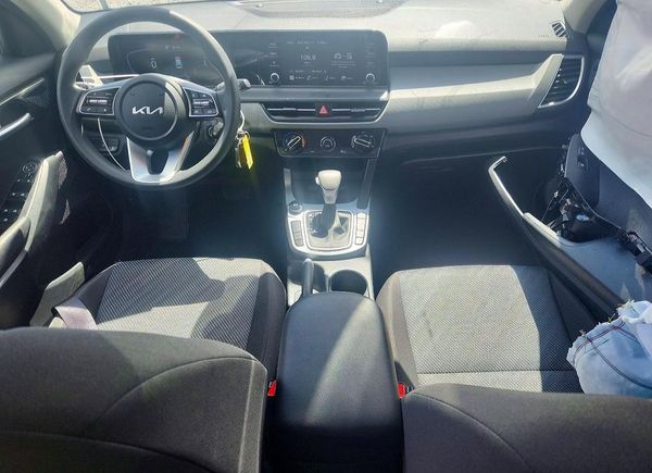 2026 KIA SELTOS LX