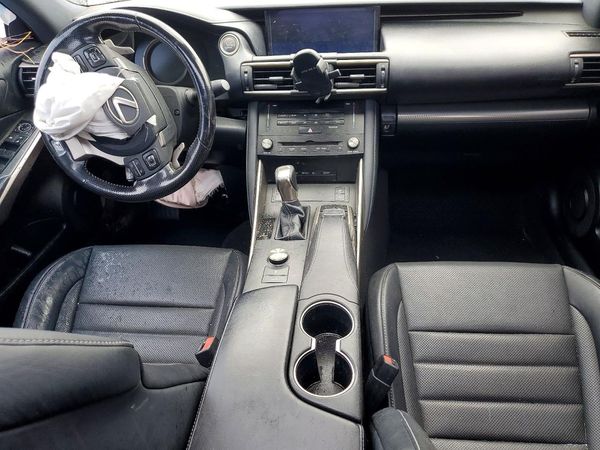 2017 LEXUS IS