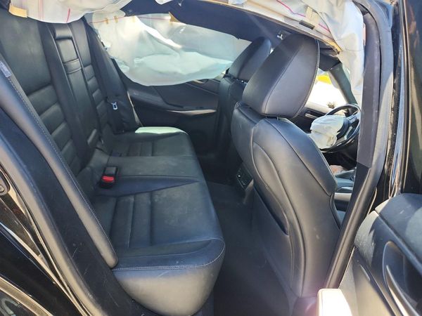 2017 LEXUS IS