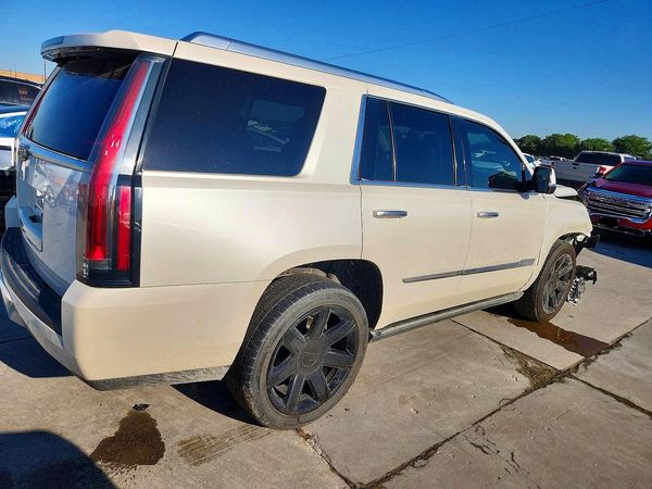2015 CADILLAC ESCALADE Premium