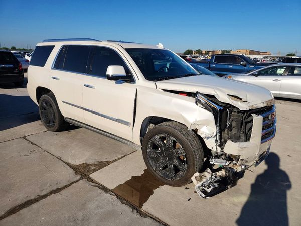 2015 CADILLAC ESCALADE Premium