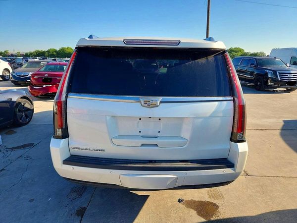 2015 CADILLAC ESCALADE Premium