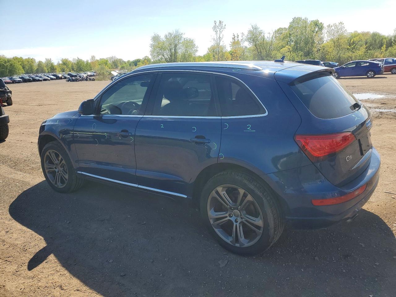 2013 AUDI Q5 Premium Plus