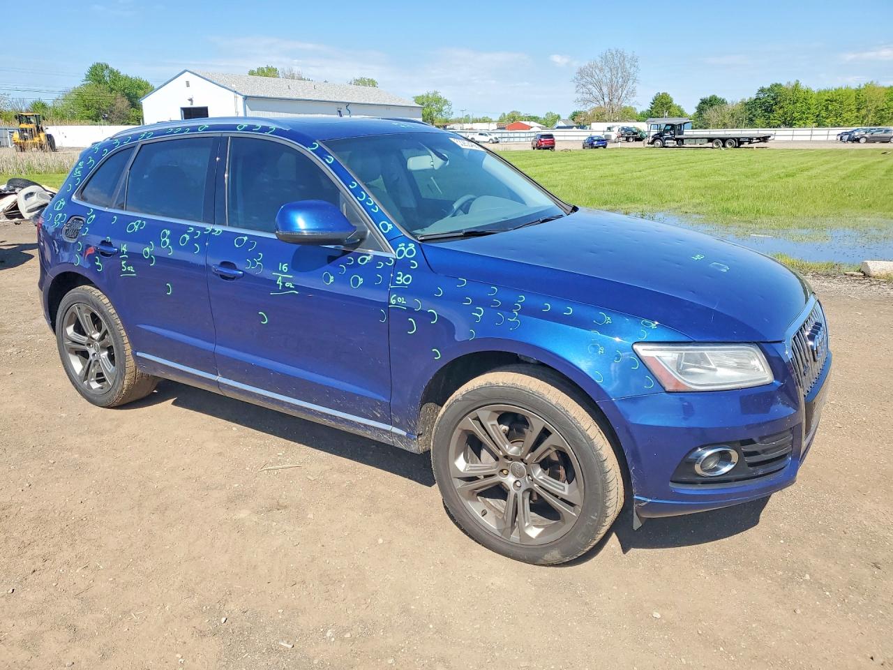 2013 AUDI Q5 Premium Plus