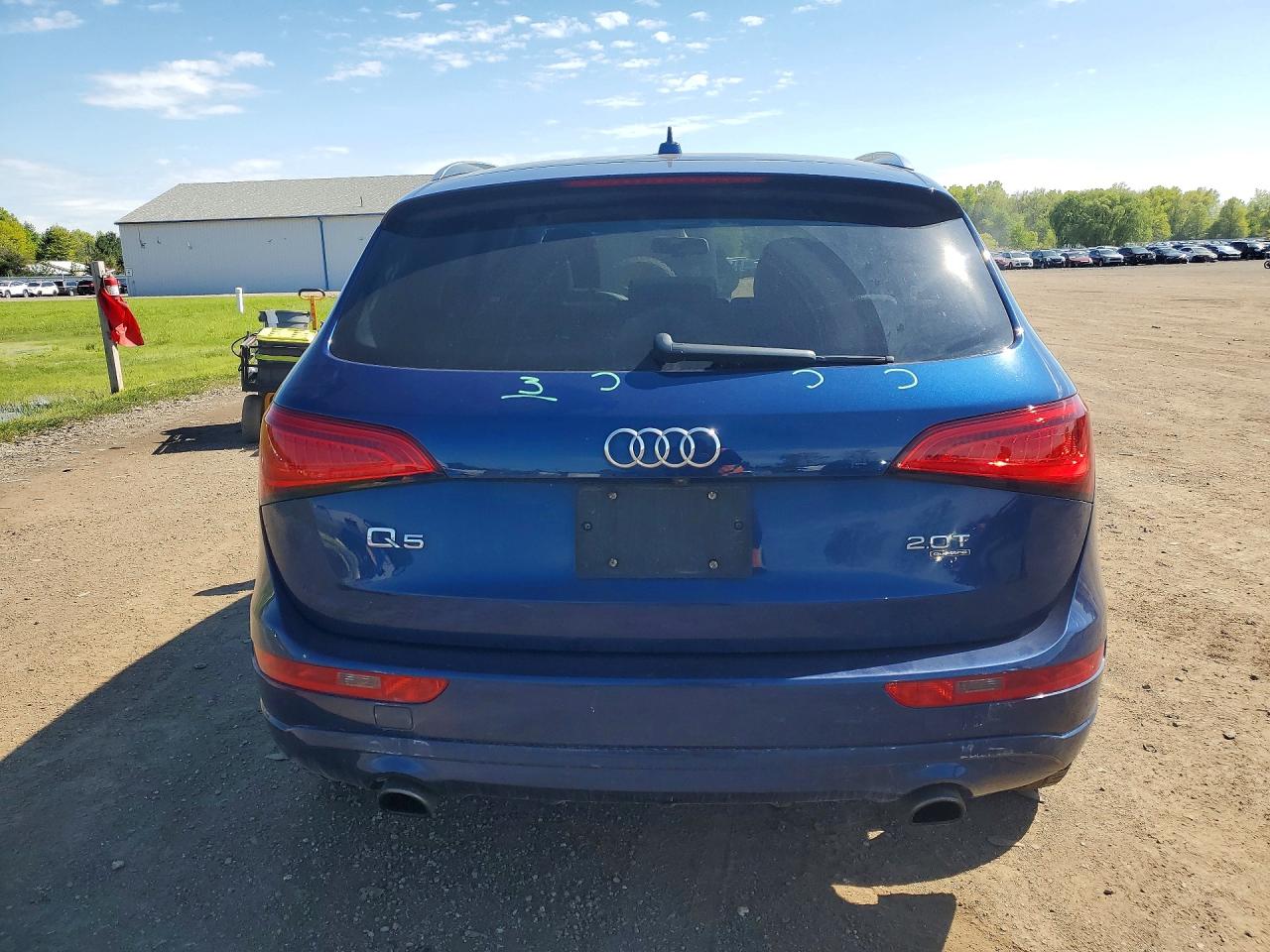2013 AUDI Q5 Premium Plus