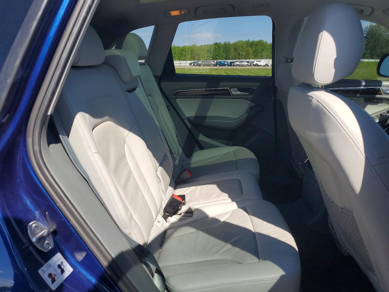 2013 AUDI Q5 Premium Plus