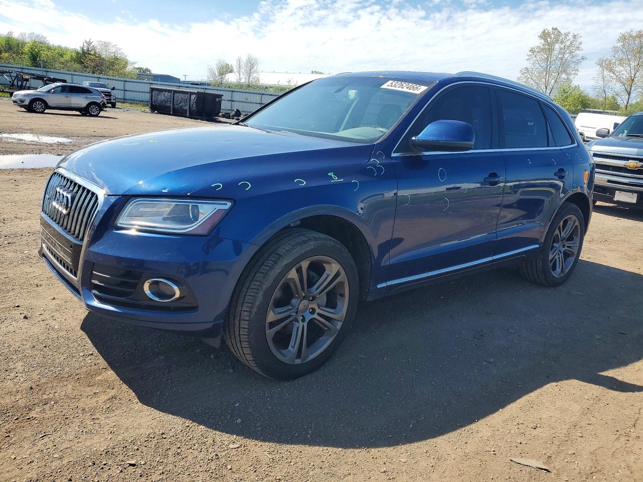 2013 AUDI Q5 Premium Plus