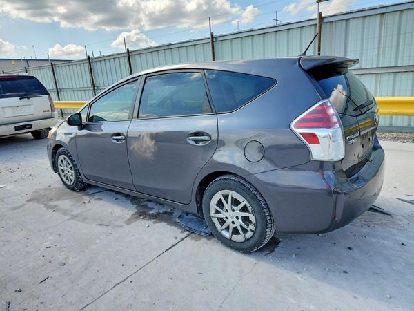 2015 TOYOTA PRIUS
