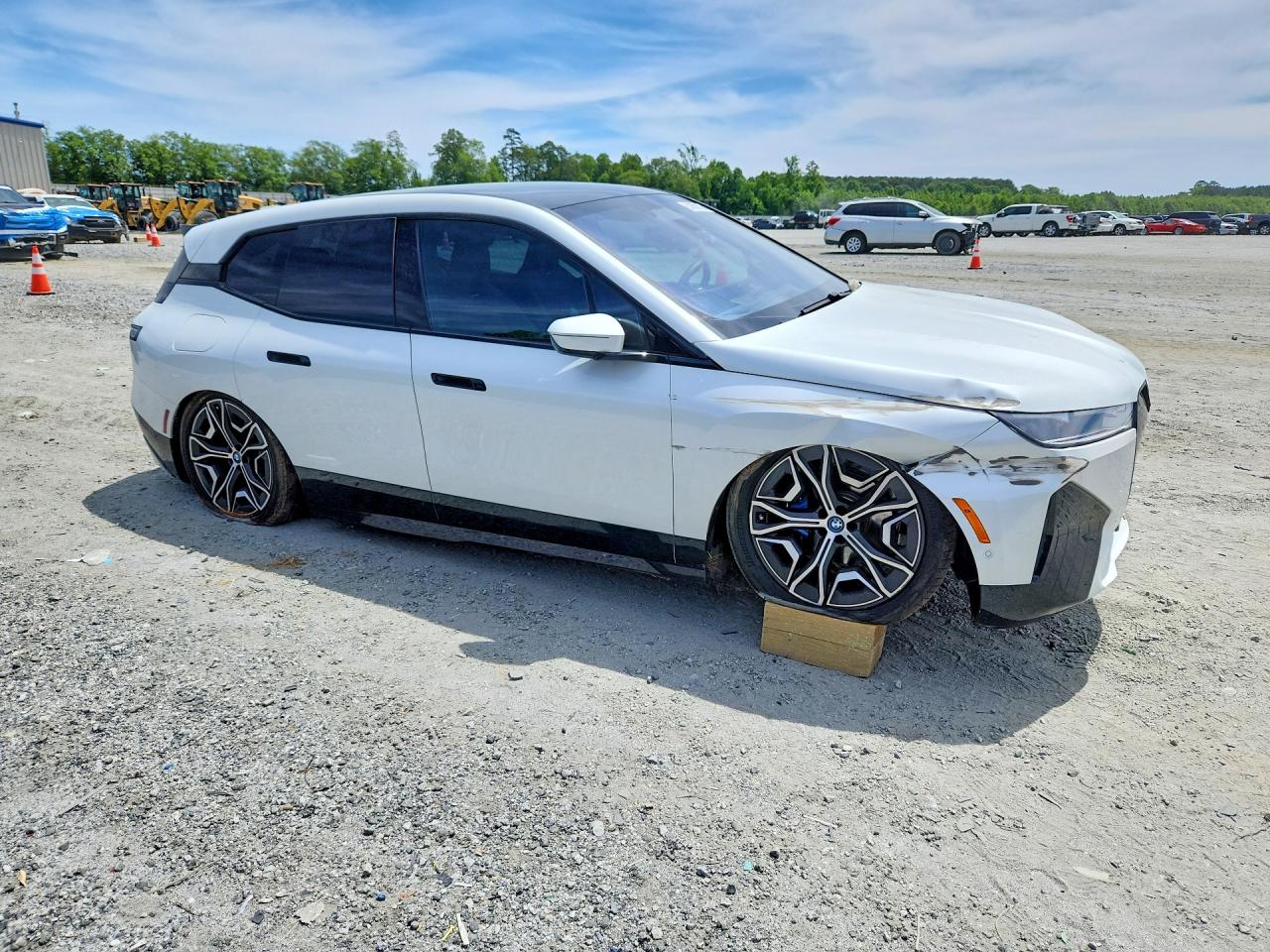 2025 BMW IX xDrive50