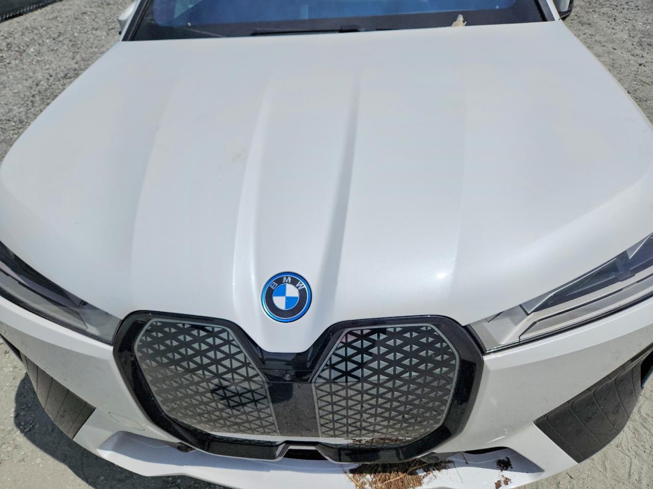 2025 BMW IX xDrive50