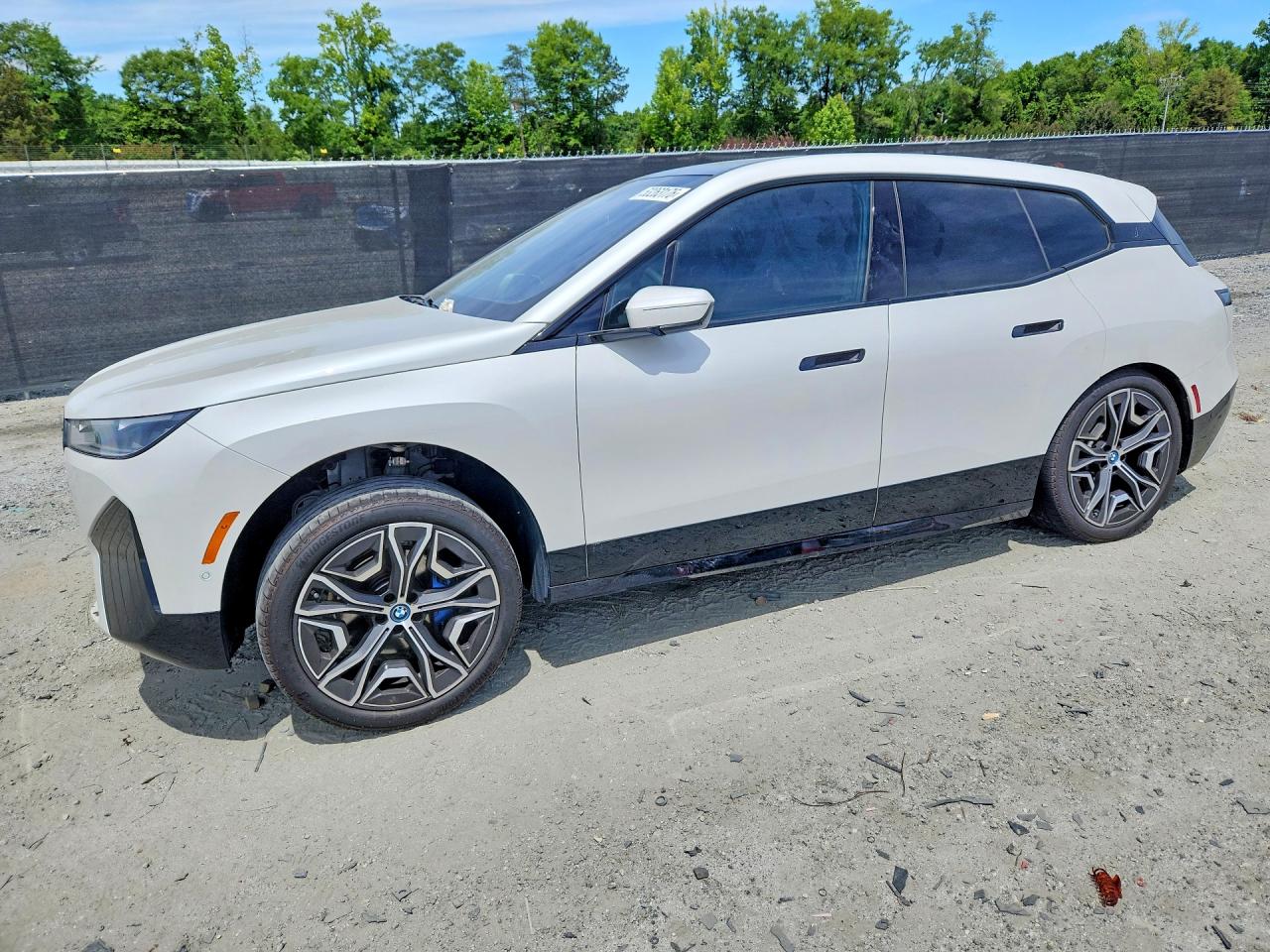 2025 BMW IX xDrive50